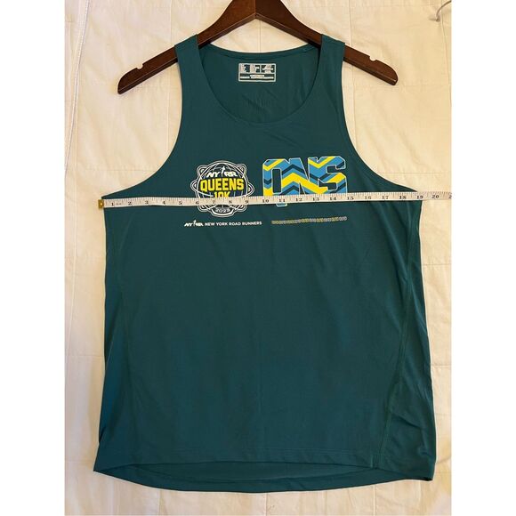 NEW BALANCE QUEENS 10K SINGLET NYRR - 2023 - Picture 9 of 12